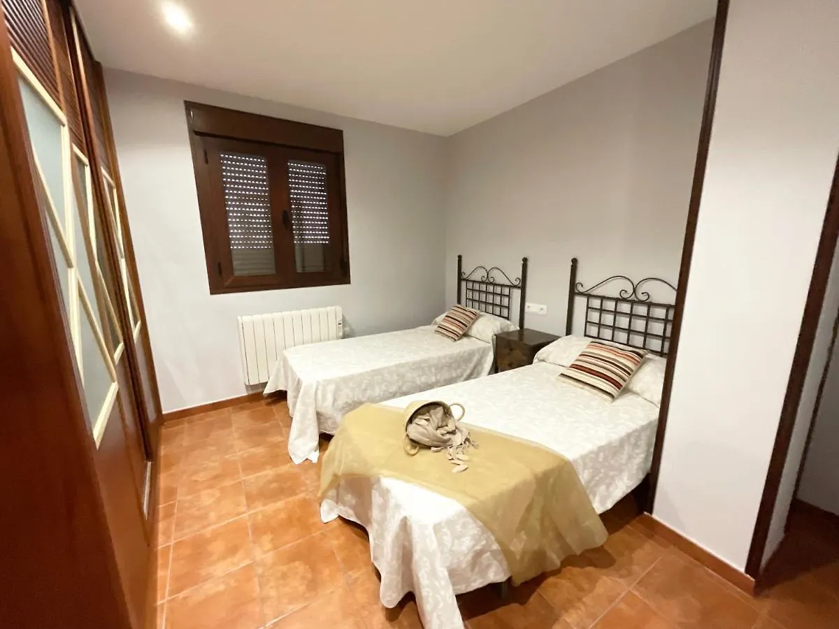 Casa De La Plaza Villa Fondon 0*,  Spain